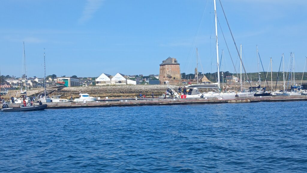 camaret sur mer vue du port